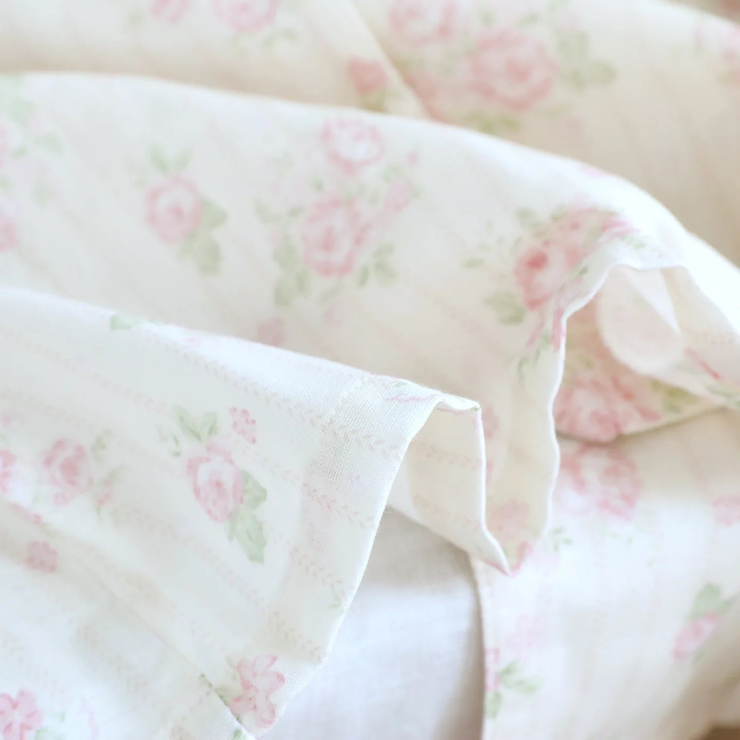 2026 New Spring/Summer Women's Pajama Set 100%Cotton Gauze Fresh Flower Collar Long Sleeve Two Piece Set Thin Loose Home Clothes