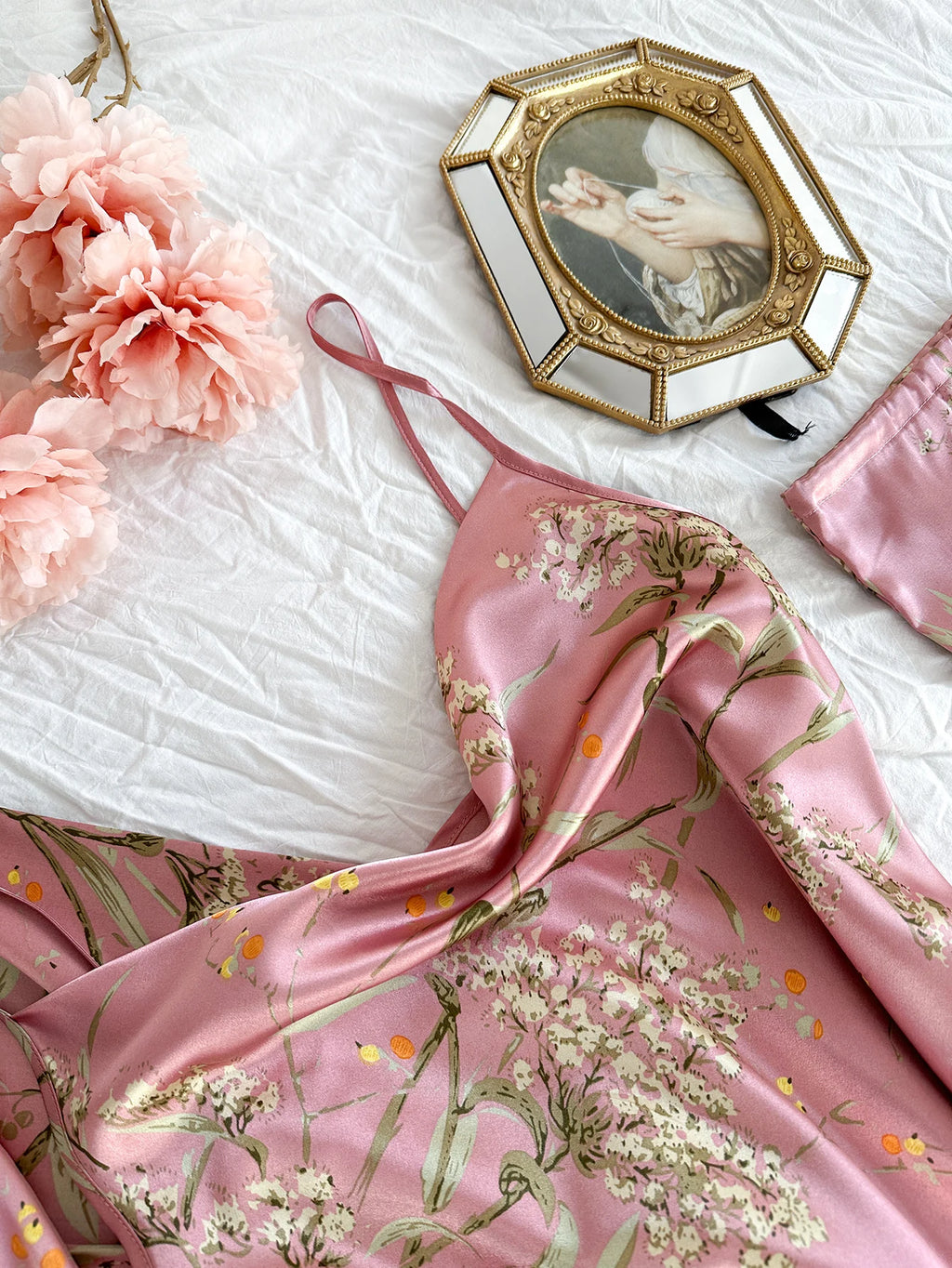 5pcs Floral Print Long Sleeve Robe Cami Dress Cami Top Ruffle Hem Shorts Simple Pajamas Sets for Women