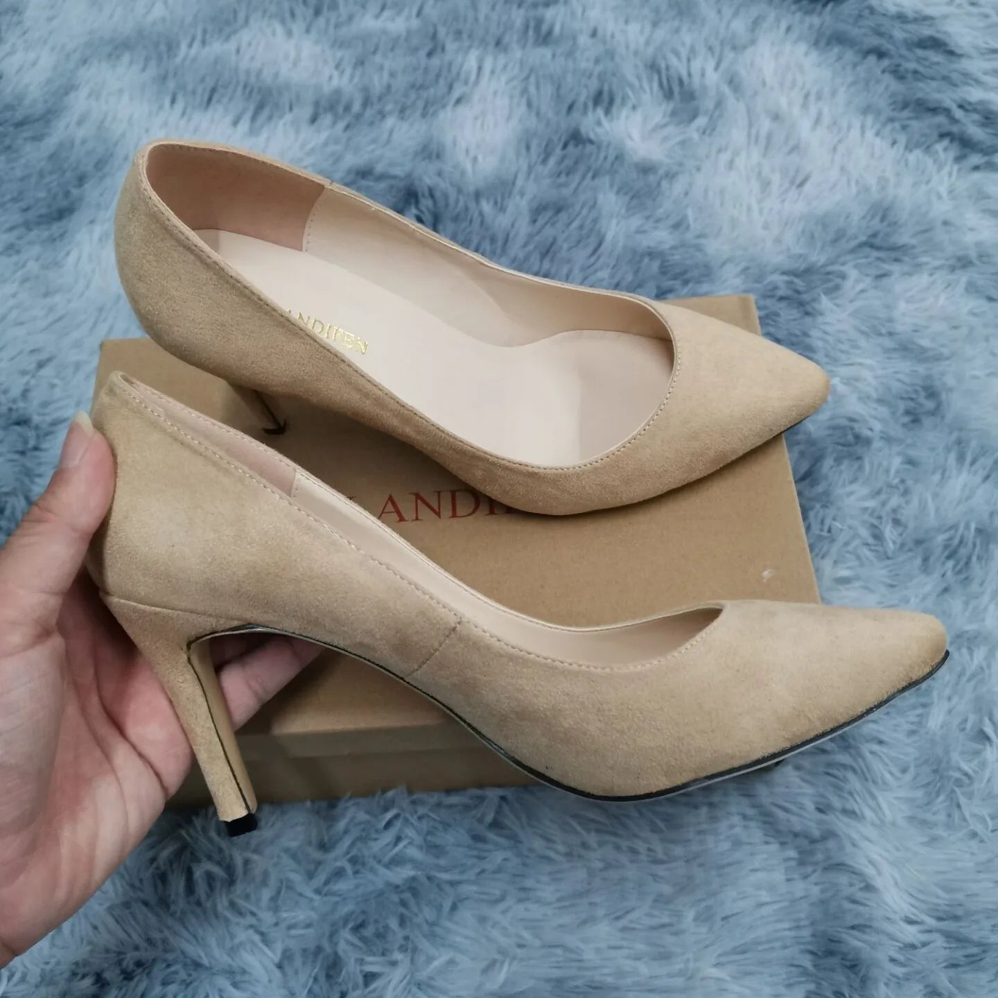 13 Style Women's Large Pumps Classic Sexy Pointed Toe 9cm mid High Heels Women Pumps Faux Black red Office Party Wedding Shoes