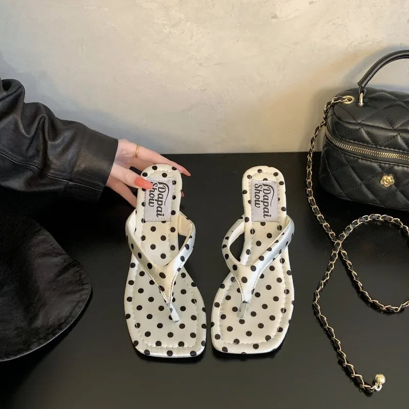 Designer Polka Dot Women Slippers Concise Wedges Heel Dress Flip Flop Shoes Summer Outdoor Clip Toe Beach Vacation Slides Shoes