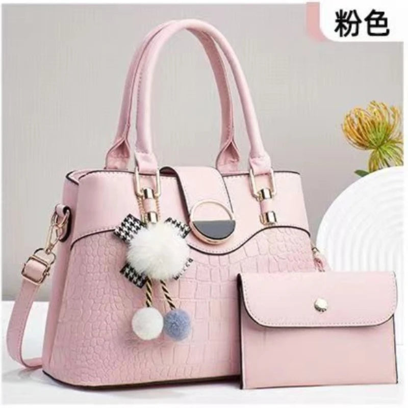 New Large Capacity Soft Leather Tote Bag with Niche Design for Luxury Handbags Exquisite Women Commuting Shoulder Underarm Bag