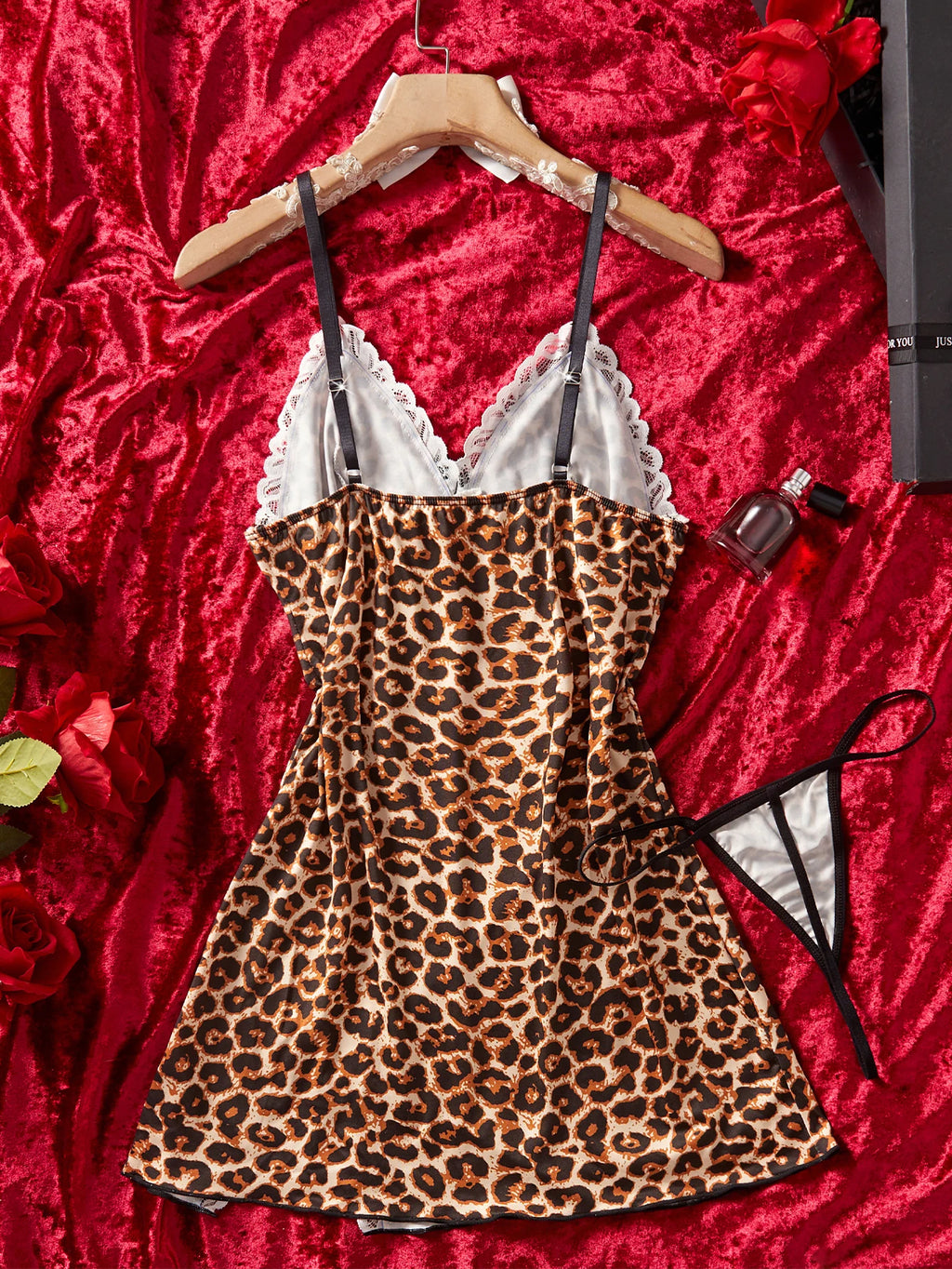 Sexy Y2K Women's Sleeveless Mini Dress Hot Lingerie With All-Over Heart Print Featuring A V-Neck And High Side Slit 2-piece Set