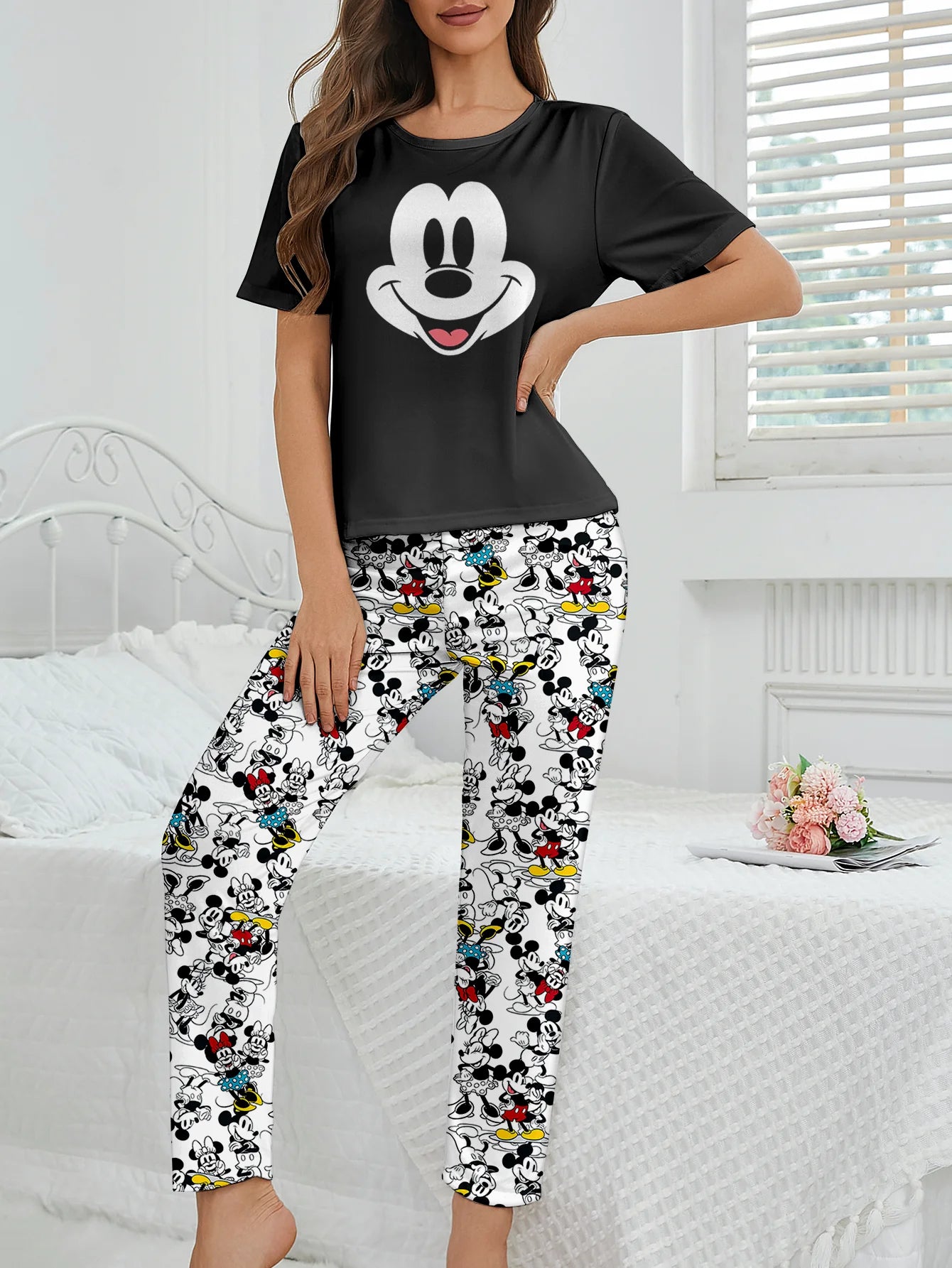 Women's 2-piece Disney Mickey Cute Cartoon Pattern Short sleeved Top and Pants Nightwear Home Clothes