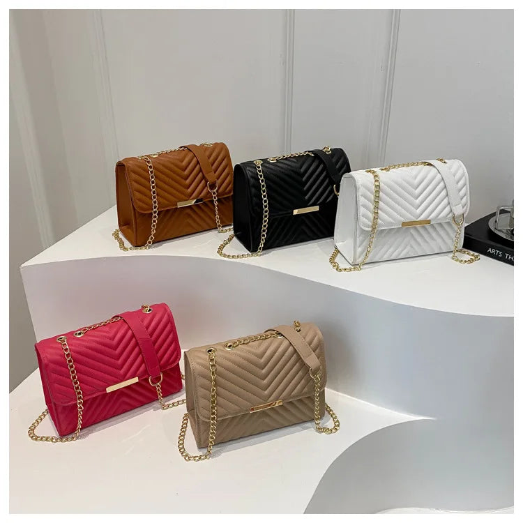 Fashion indentation shoulder bag simple chain 2024 summer new style this year popular retro commuter crossbody small square bag