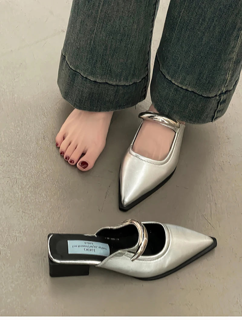 Summer Women Cover Toe Mules Slippers Fashion Metal Decoration Thick Heel Slide Shoes Comfort Street Style Footwear