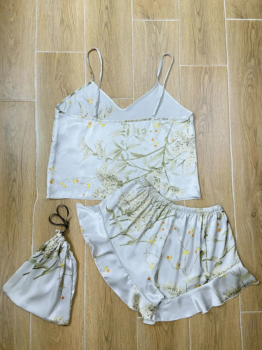 Summer Fashion Pajamas Women Sleepwear 3 Pcs Silk Floral Print Suspenders Tops and Shorts with Hanging Bag Home Wear