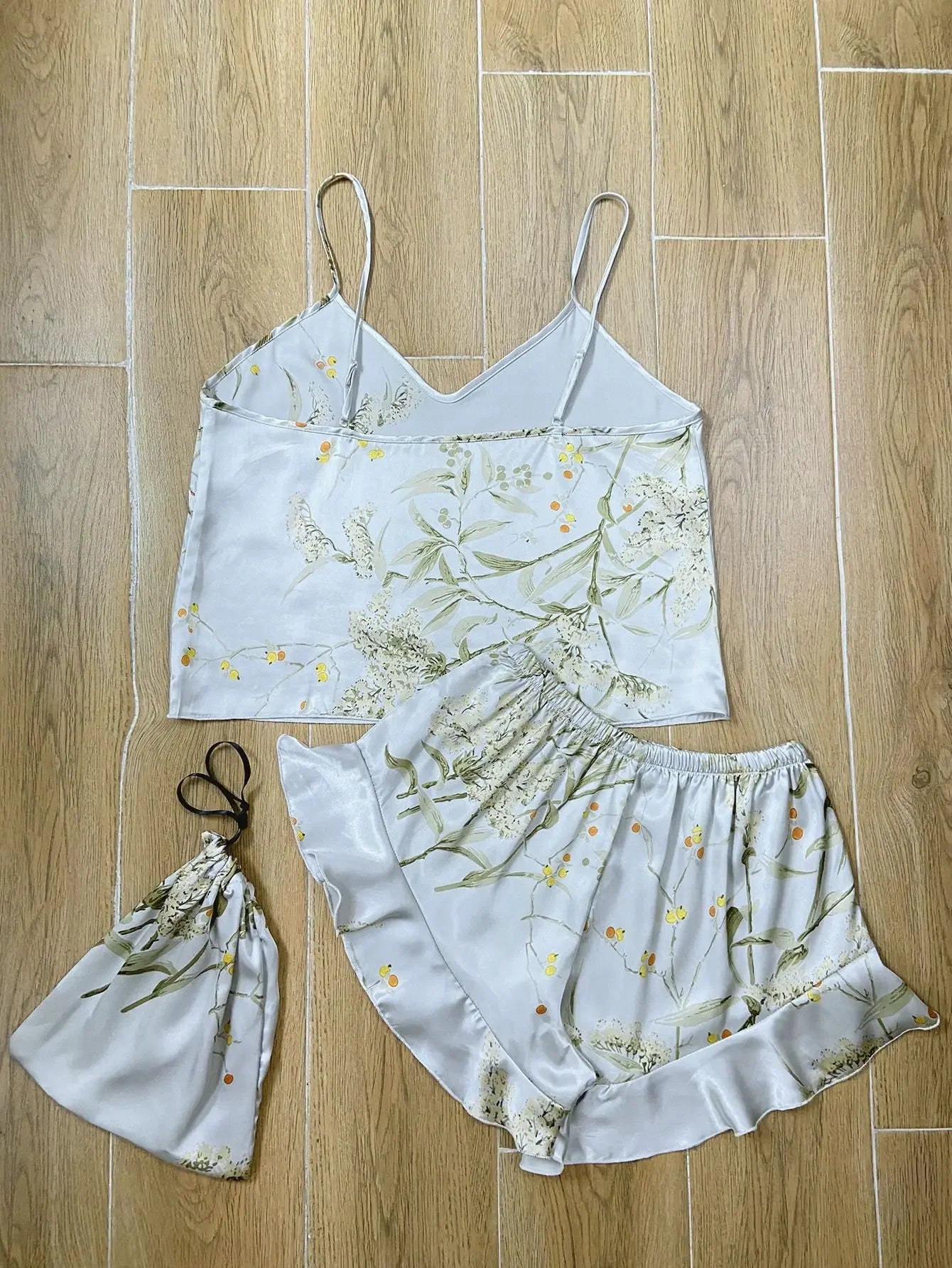 Summer Fashion Pajamas Women Sleepwear 3 Pcs Silk Floral Print Suspenders Tops and Shorts with Hanging Bag Home Wear