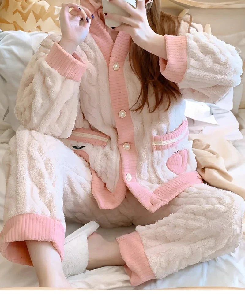 Pyjama épais en flanelle et velours corail fraise, vêtements de maison pour femmes, ensemble de vêtements de nuit à col en v, sa