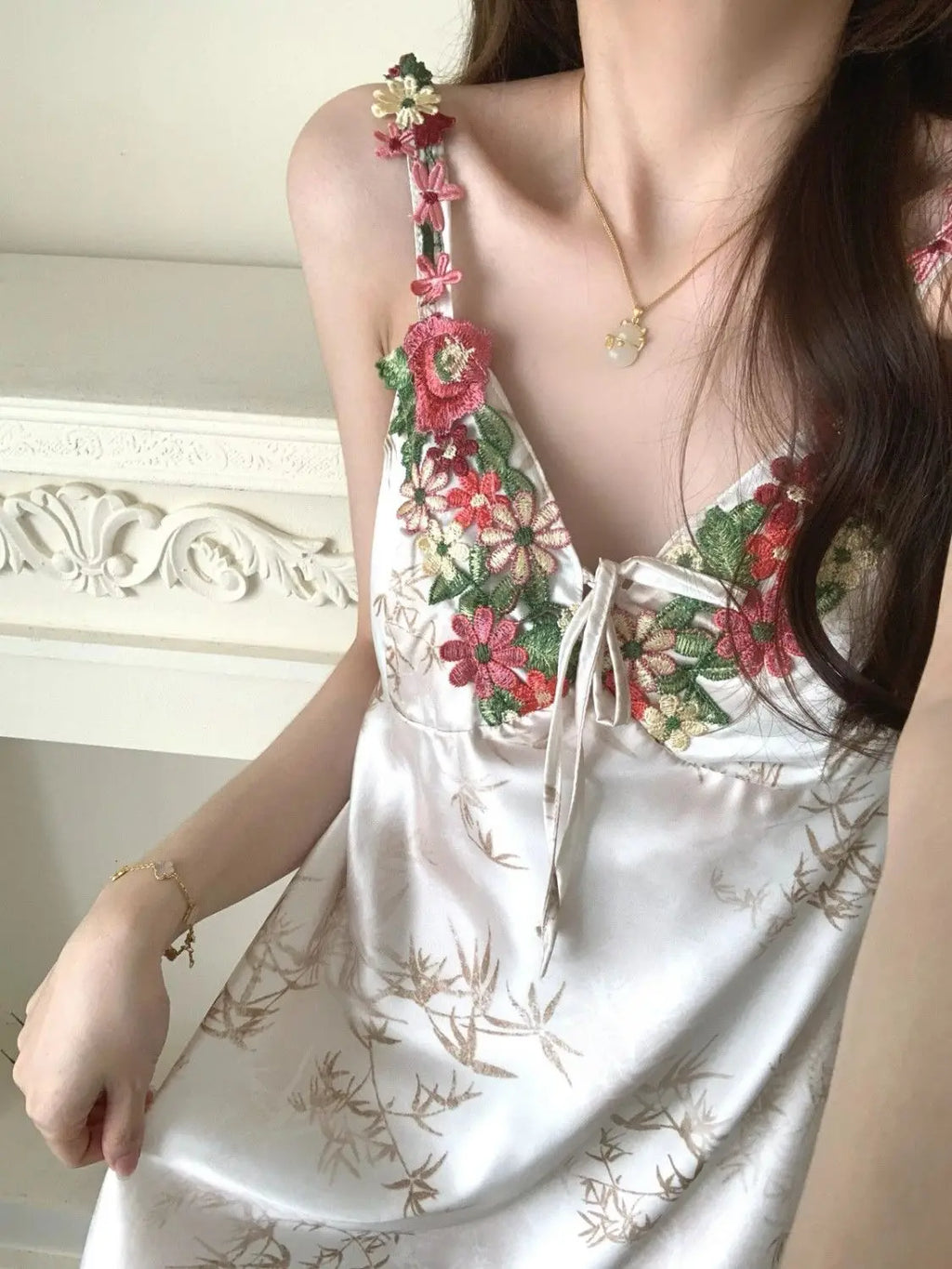 Women's Pajamas Comfortable Nightgown Strapless Nightgown Ice Silk Bra For Women Summer Chinese Floral Embroidery 2025 New
