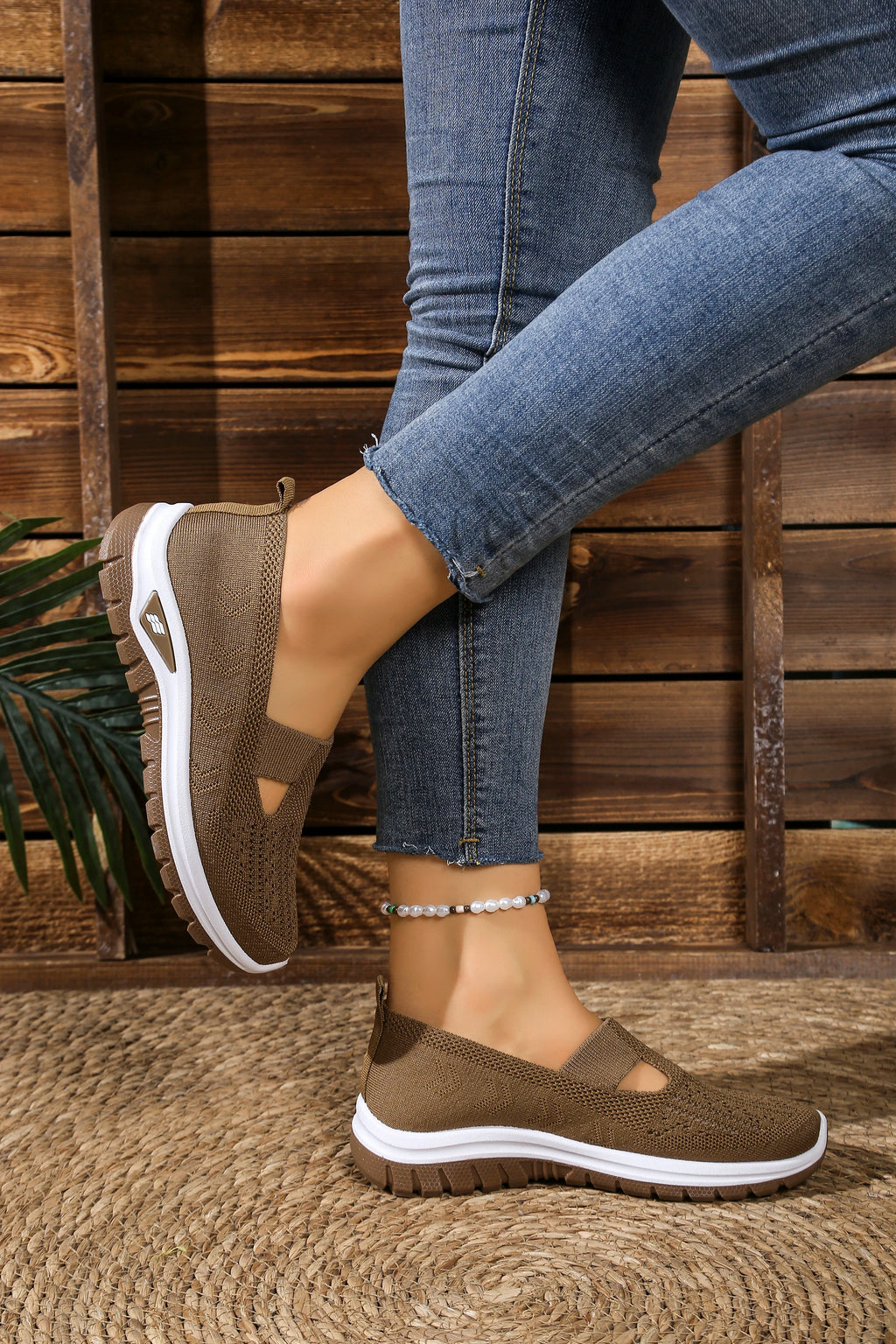 Women's shoes, casual sports shoes, solid color breathable sports soft-soled lightweight walking shoes, low-top knitted casual s