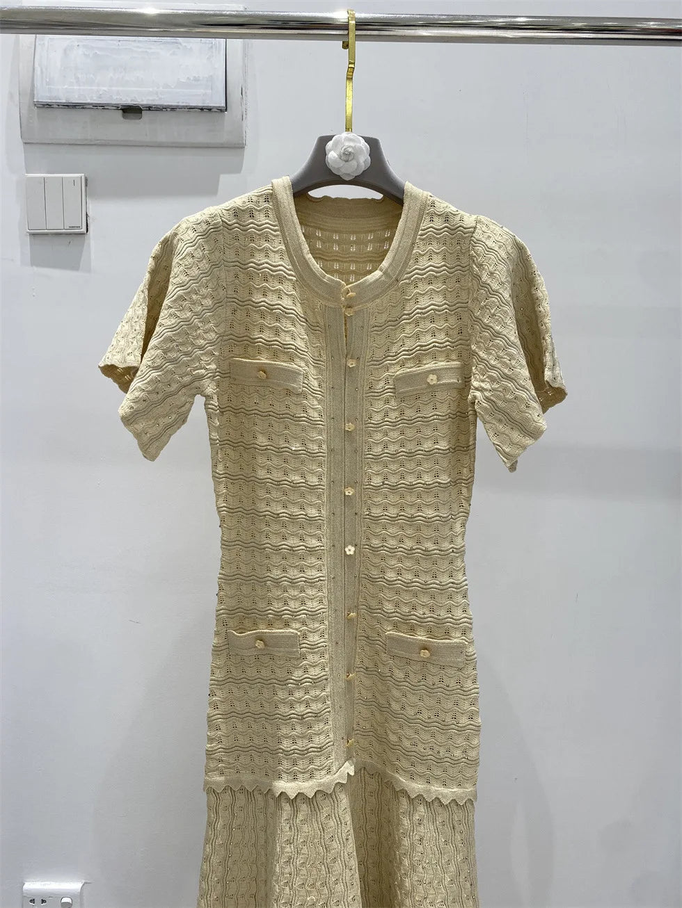 New summer single-breasted round neck knit crochet short-sleeved dress, high-quality and fashionable over-the-knee long skirt