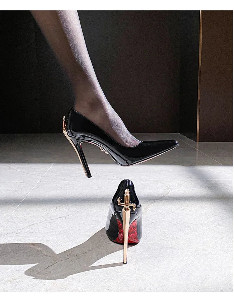 Luxury Designer Women Shoes Exquisite Metal Decoration Pointed Tip High Heels for Woman Elegant French Casual Shoe Zapatos Mujer