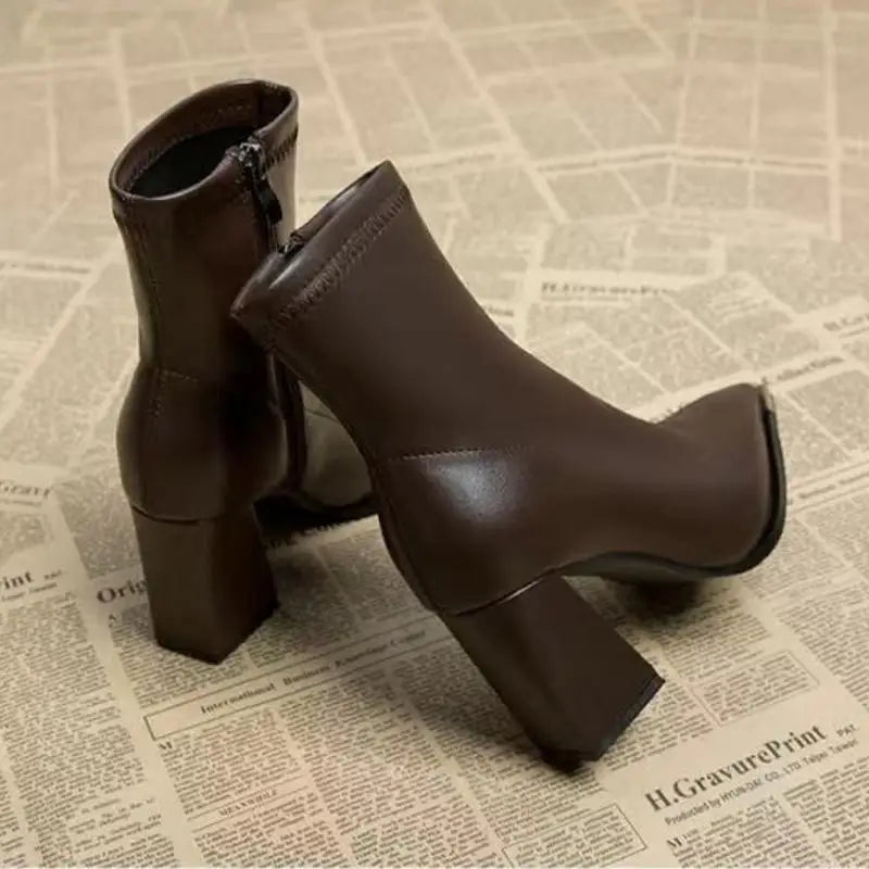 Brand Pu Black Ankle Boots 2025 Autumn French Retro Pointed Toe High Heel Chelsea Boots Metal Decoration Designer Short Booties