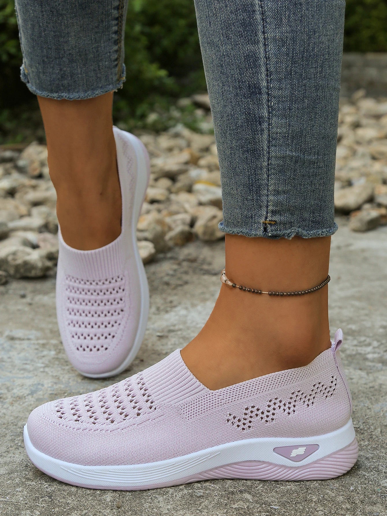 women's shoes summer 2026 lady wears crocs, casual sneaker which are light, comfortable and breathable