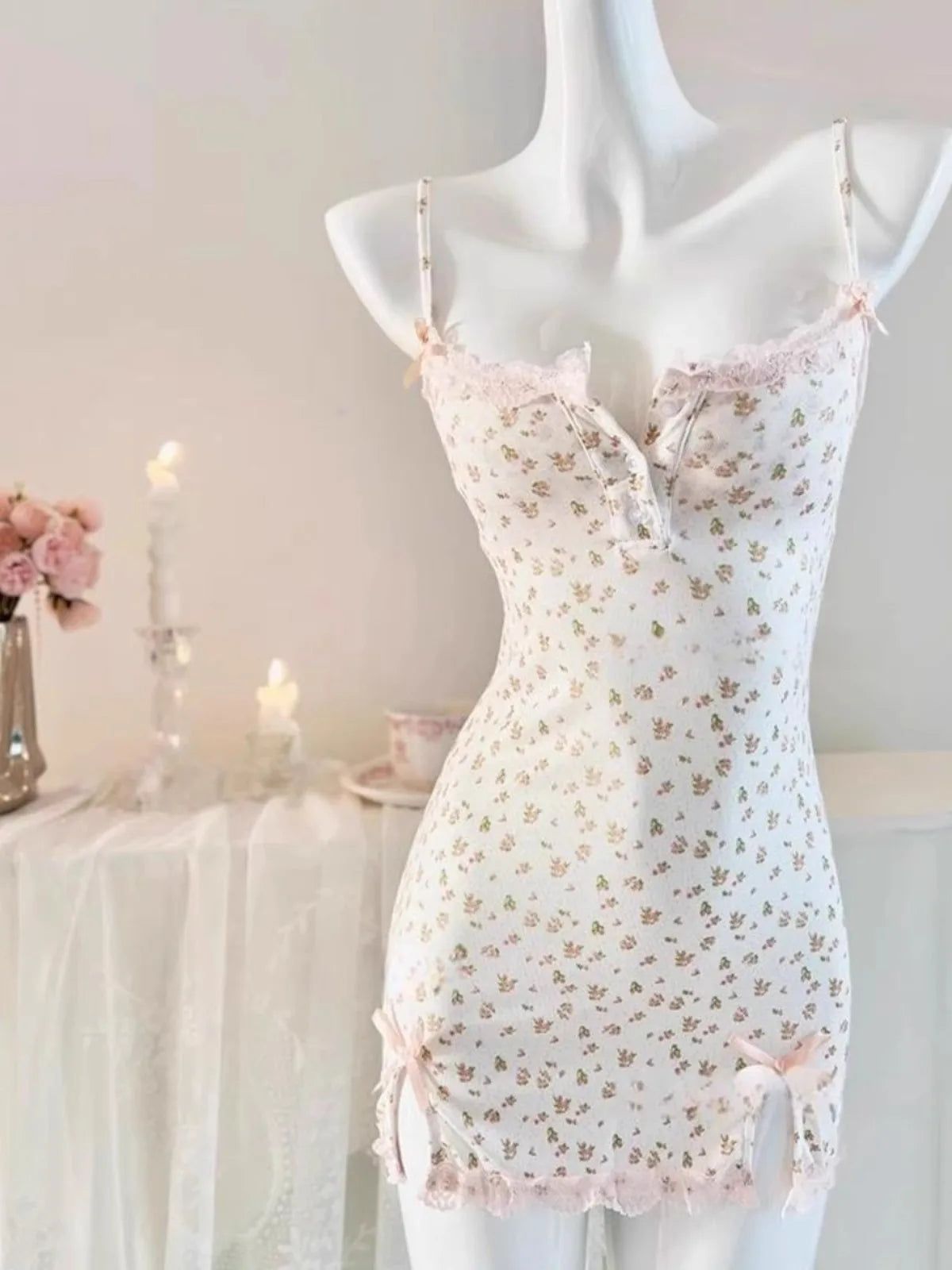 Sweet & Spicy Pure Desire Hip-Wrapped Slimming Slip Nightgown Sleep Dress with Chest Pad Small Floral Slim Fit Skirt