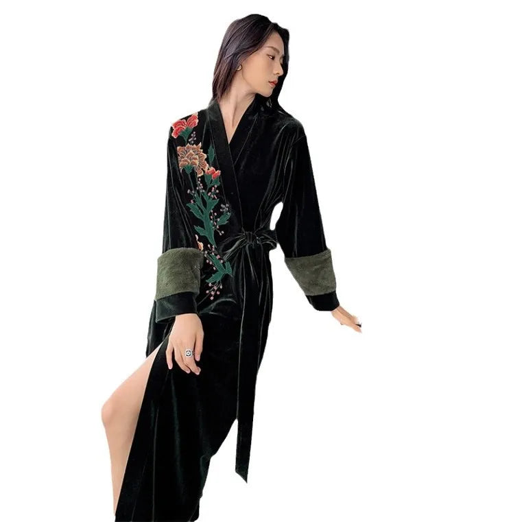 Luxury Kimono Velour Bathrobe Lady Elegant Homewear Warm Sleepwear Embroider Flower Peignoir Nightie Loose Velour Loungewear