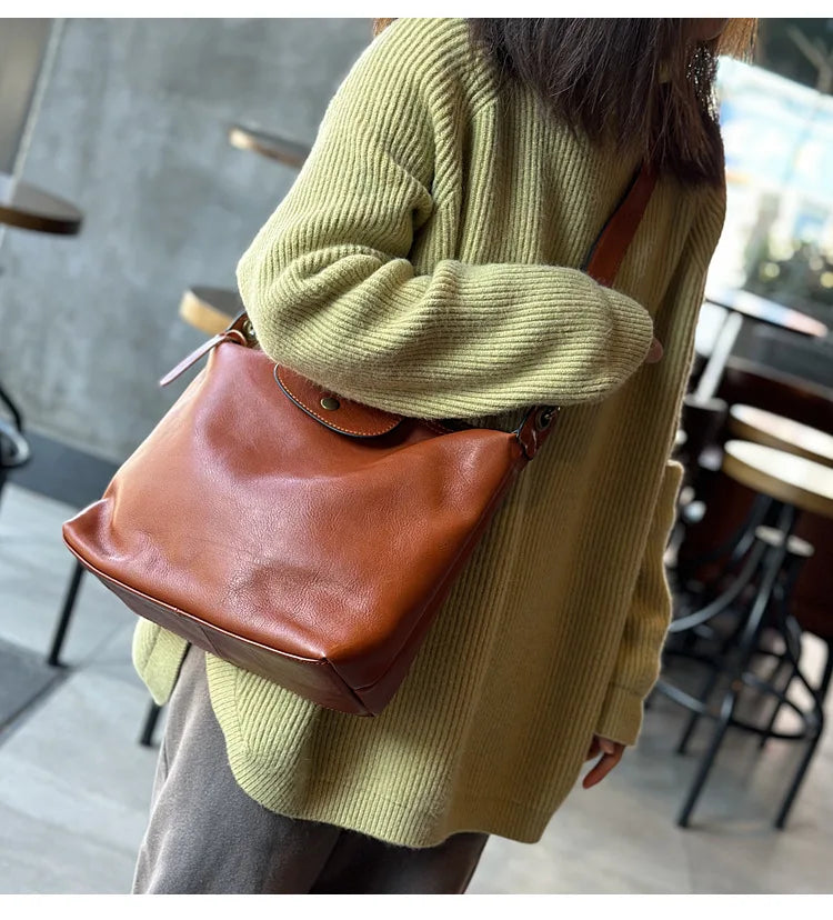 2026 Vintage vegetable tanned cowhide women's bag Leather single shoulder crossbody casual large capacity holiday bag