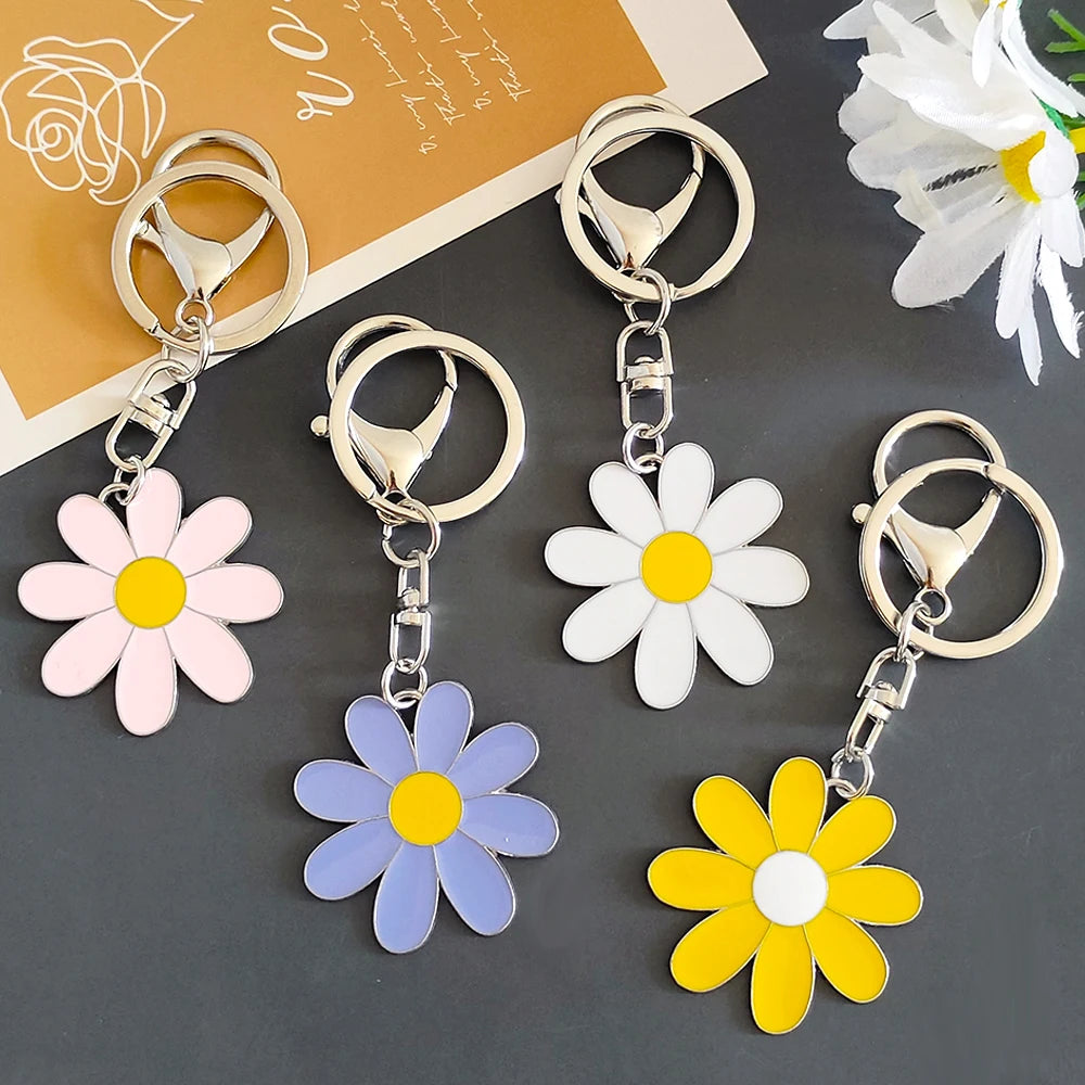 Cute Daisy Flower Pendant Keychains Flowers Charms Key Holder Home Decor Key Ring For Women Girls Handbag Accessories Gifts