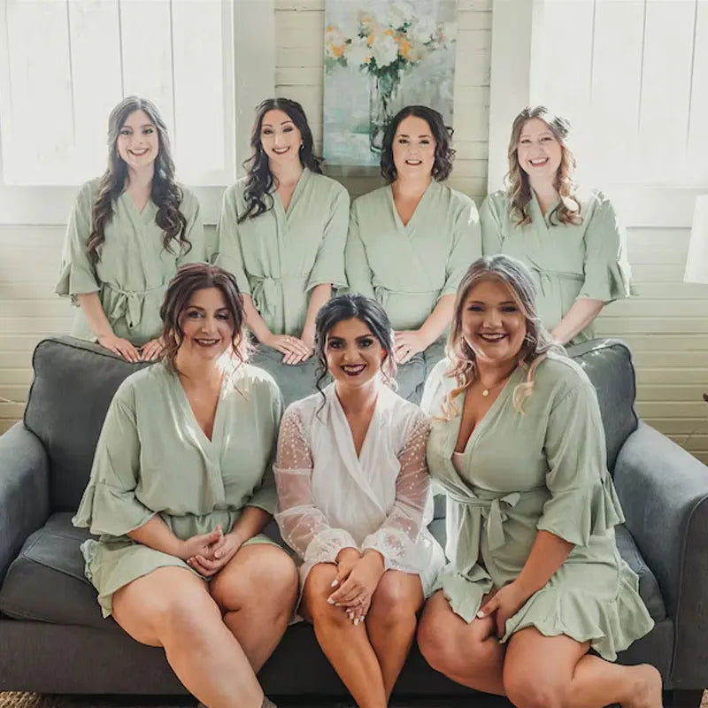Personalized Bride Bridesmaid Robes Chiffon Ruffle Trim Kimono Birth Flower Ruffle Robe Set Bridal Shower Proposal Dressing Gown
