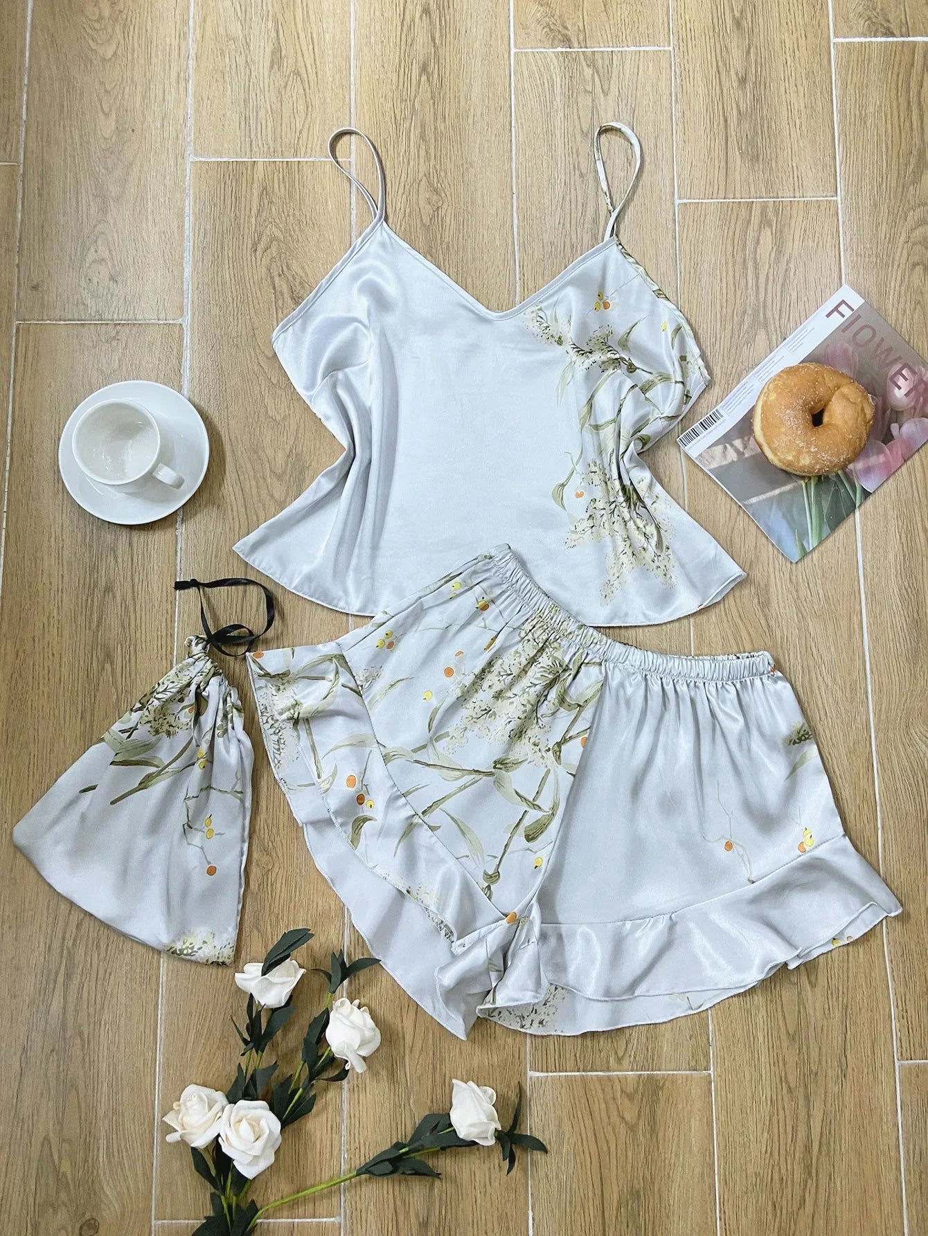Summer Fashion Pajamas Women Sleepwear 3 Pcs Silk Floral Print Suspenders Tops and Shorts with Hanging Bag Home Wear