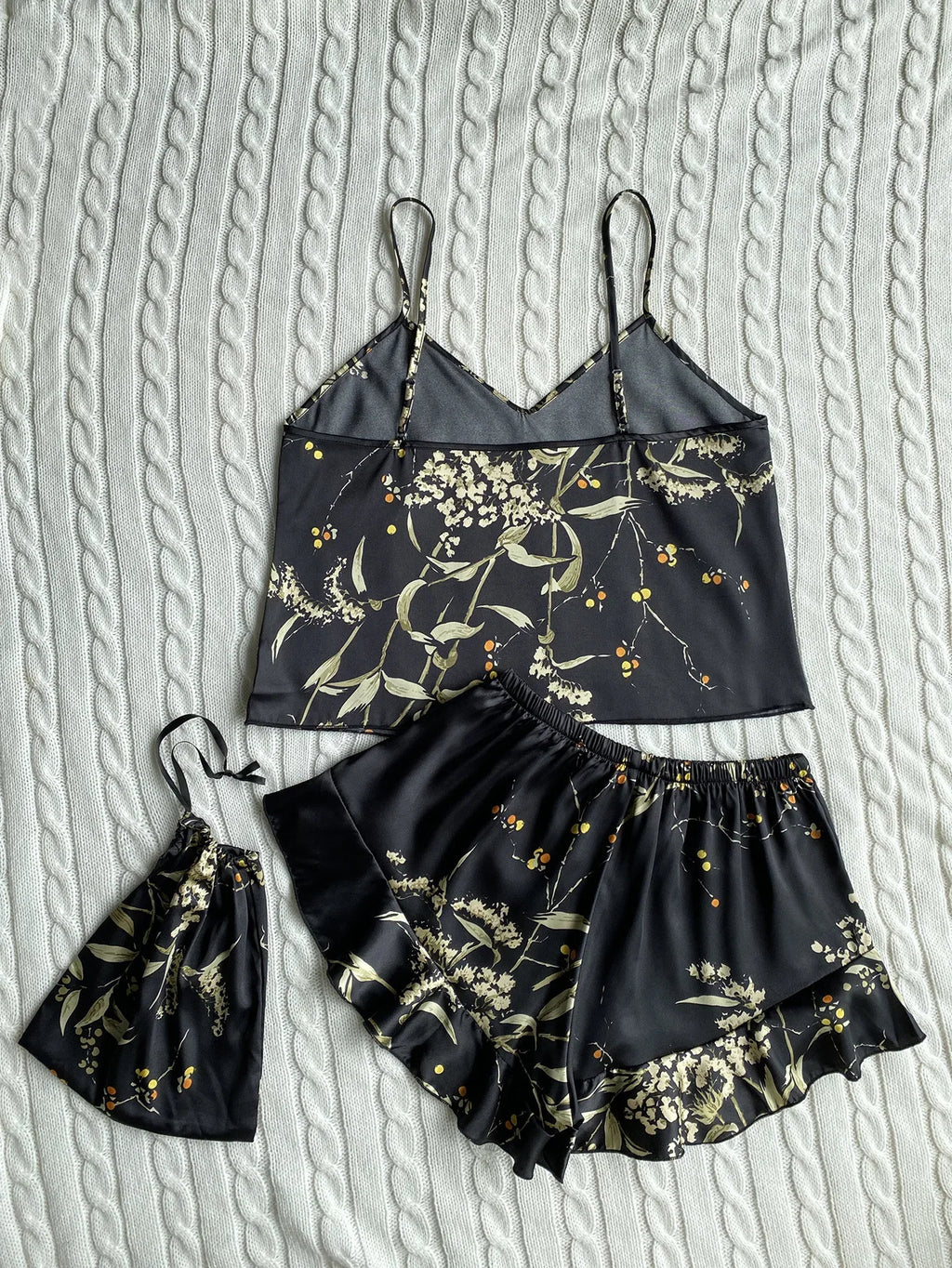 Summer Fashion Pajamas Women Sleepwear 3 Pcs Silk Floral Print Suspenders Tops and Shorts with Hanging Bag Home Wear