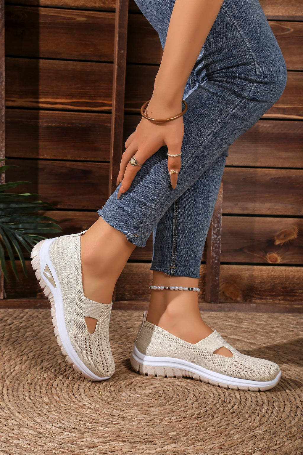 Women's shoes, casual sports shoes, solid color breathable sports soft-soled lightweight walking shoes, low-top knitted casual s