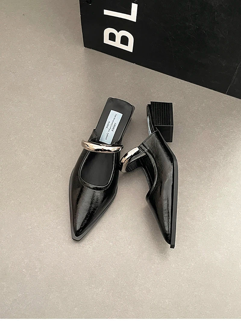 Summer Women Cover Toe Mules Slippers Fashion Metal Decoration Thick Heel Slide Shoes Comfort Street Style Footwear