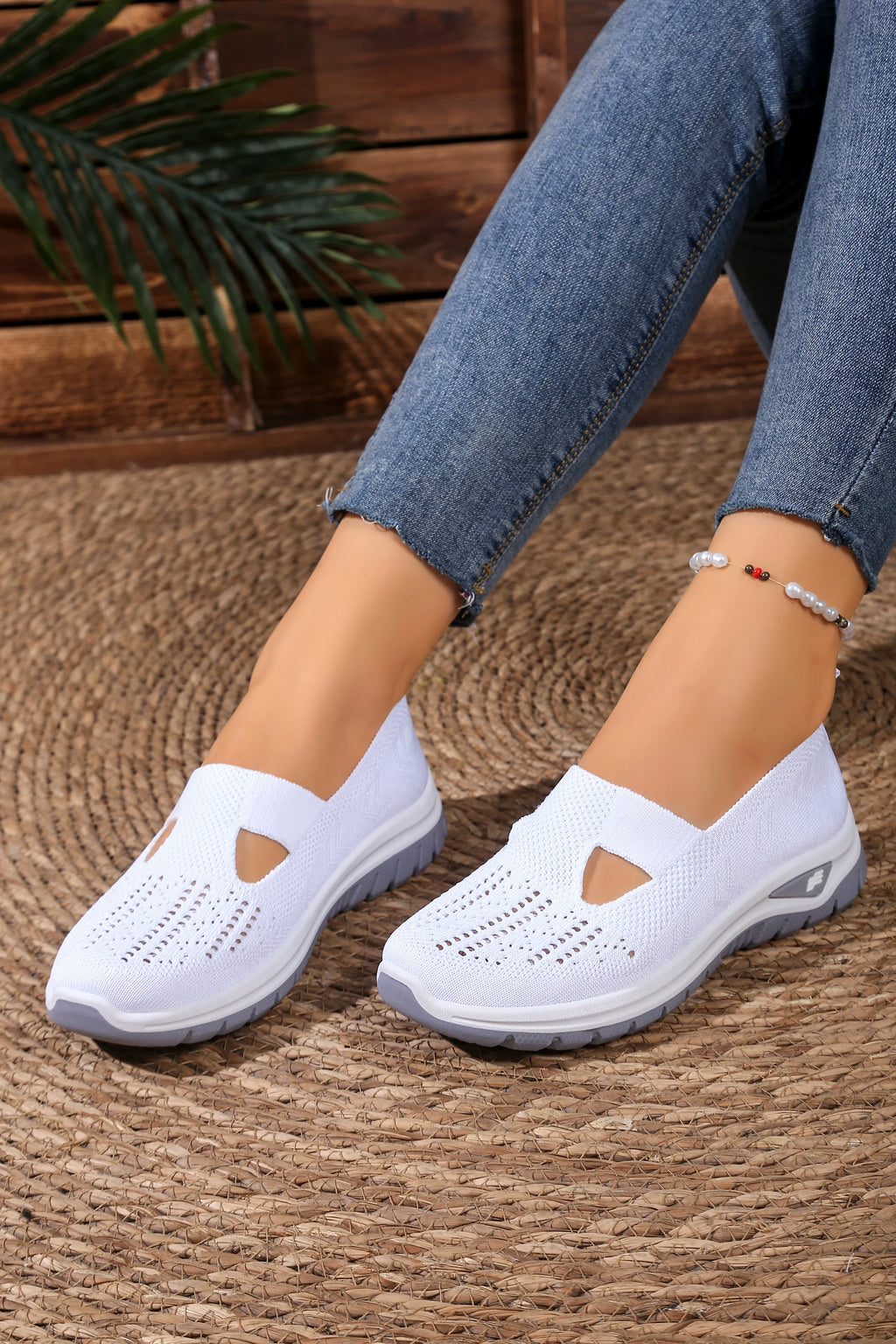 Women's shoes, casual sports shoes, solid color breathable sports soft-soled lightweight walking shoes, low-top knitted casual s