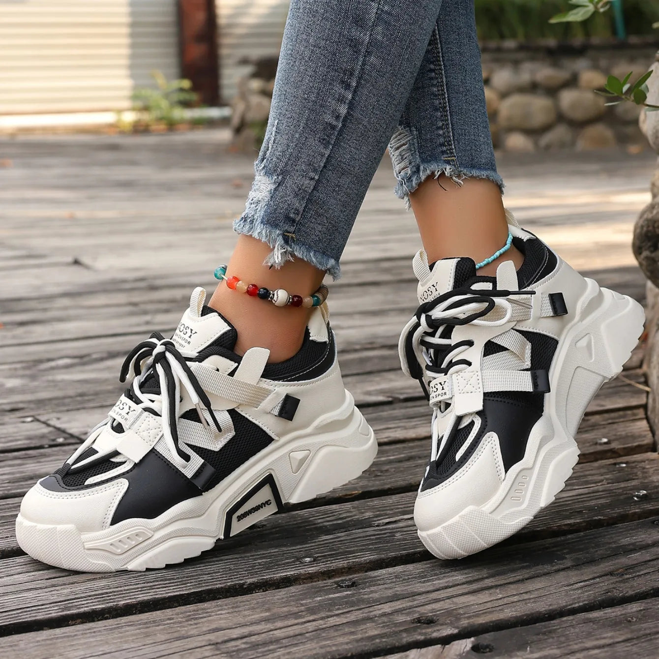 New Sneakers Women Designer Shoes Women Lightweight Mesh Breathable Versatile Outdoor Casual Vulcanize Shoes Zapatos De Mujer